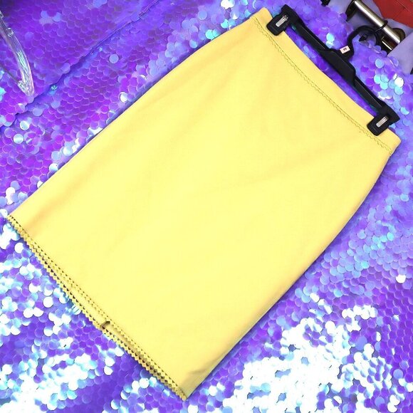 BRIGHT YELLOW SKIRT 4 Ann Taylor Fringe Edge Dopamine Spring Summer Sun Butter - Picture 1 of 8